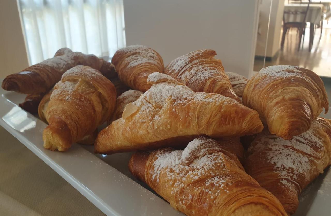 Hotel Tourist Meuble Rimini Zewnętrze zdjęcie