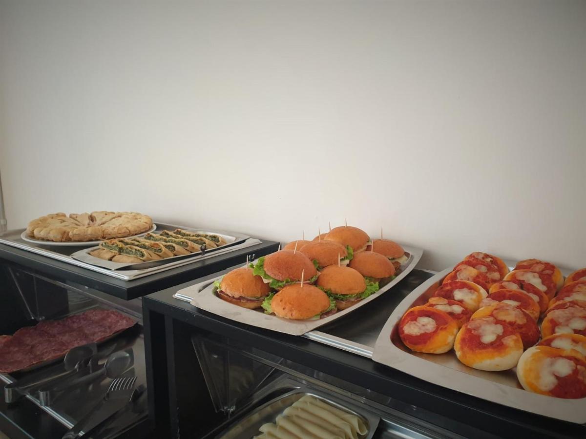 Hotel Tourist Meuble Rimini Zewnętrze zdjęcie