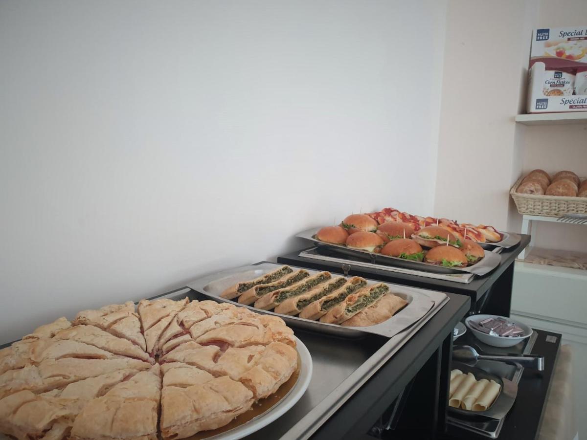 Hotel Tourist Meuble Rimini Zewnętrze zdjęcie