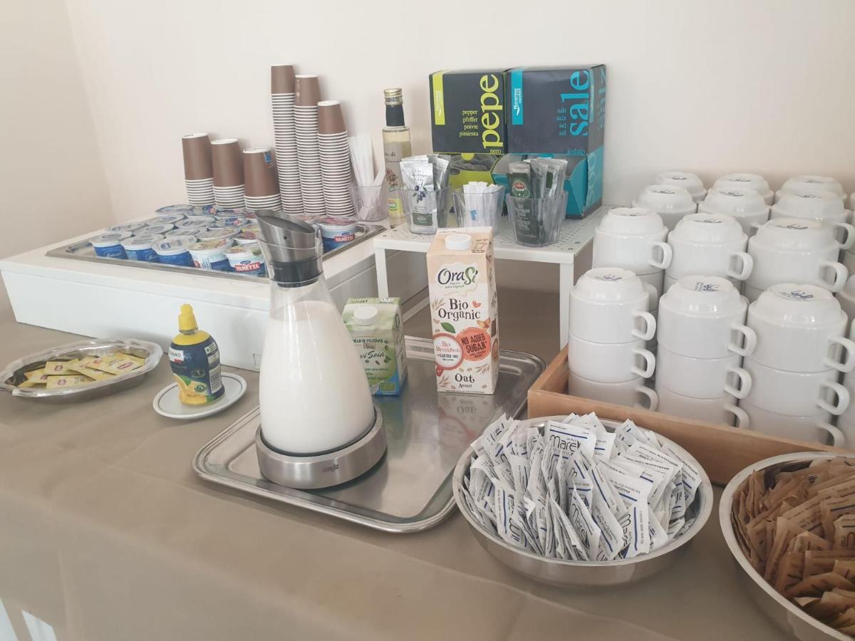 Hotel Tourist Meuble Rimini Zewnętrze zdjęcie