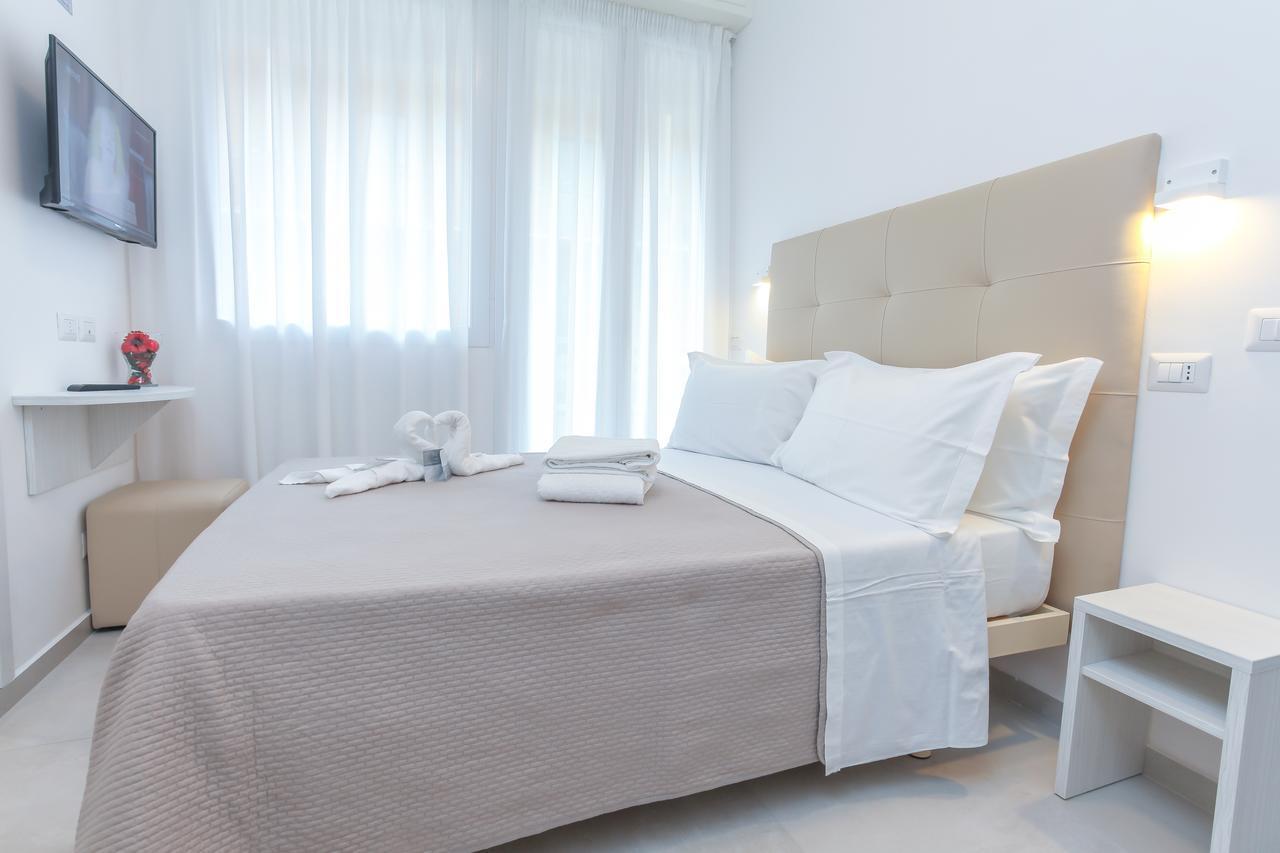 Hotel Tourist Meuble Rimini Zewnętrze zdjęcie